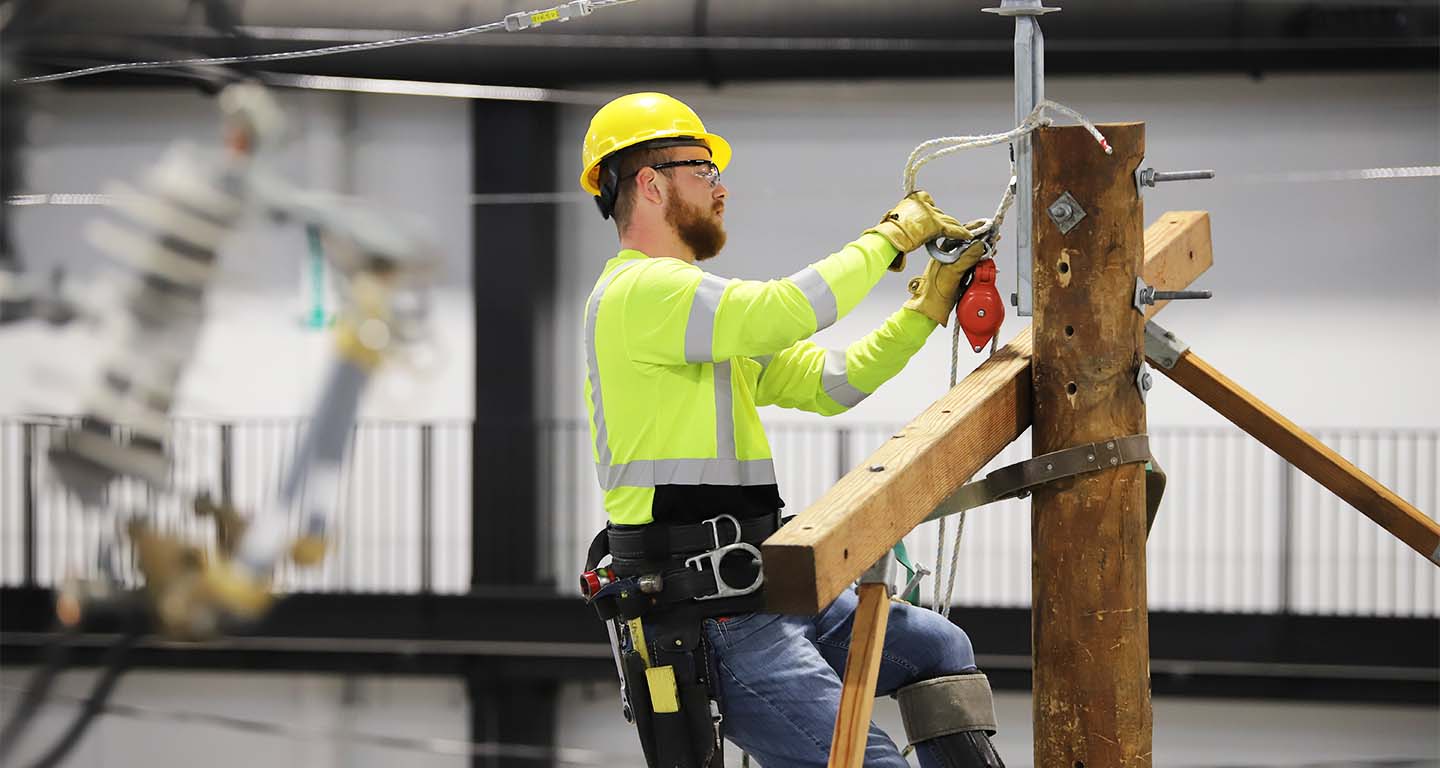 MidAmerican line mechanics work to keep the lights on, no matter the weather