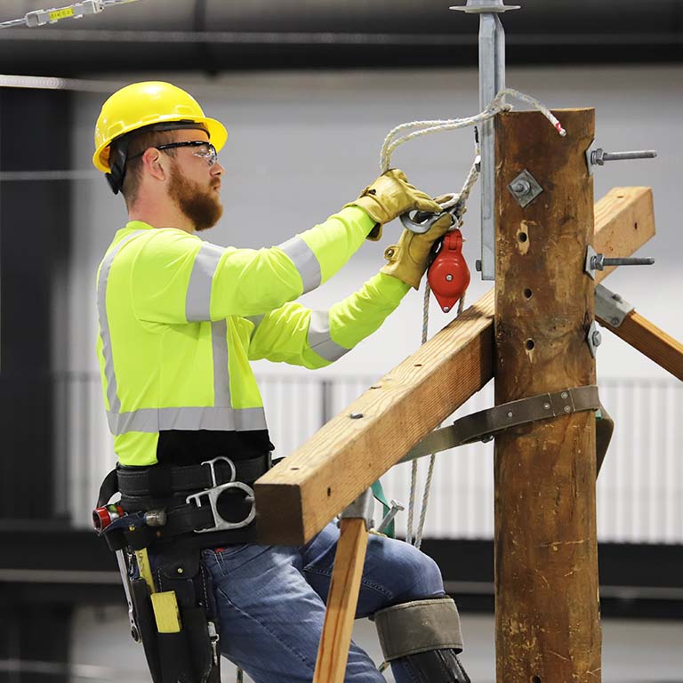 MidAmerican line mechanics work to keep the lights on, no matter the weather