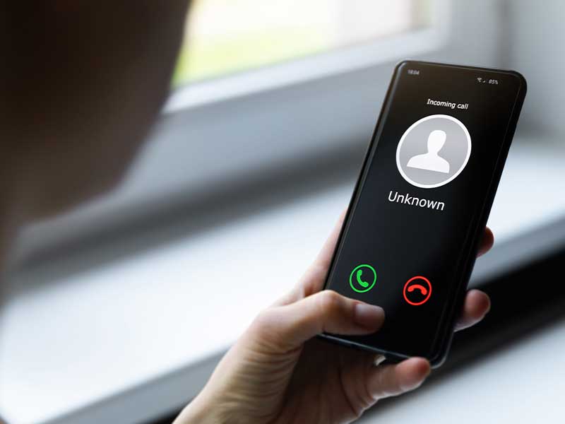 unknown caller calling a cell phone